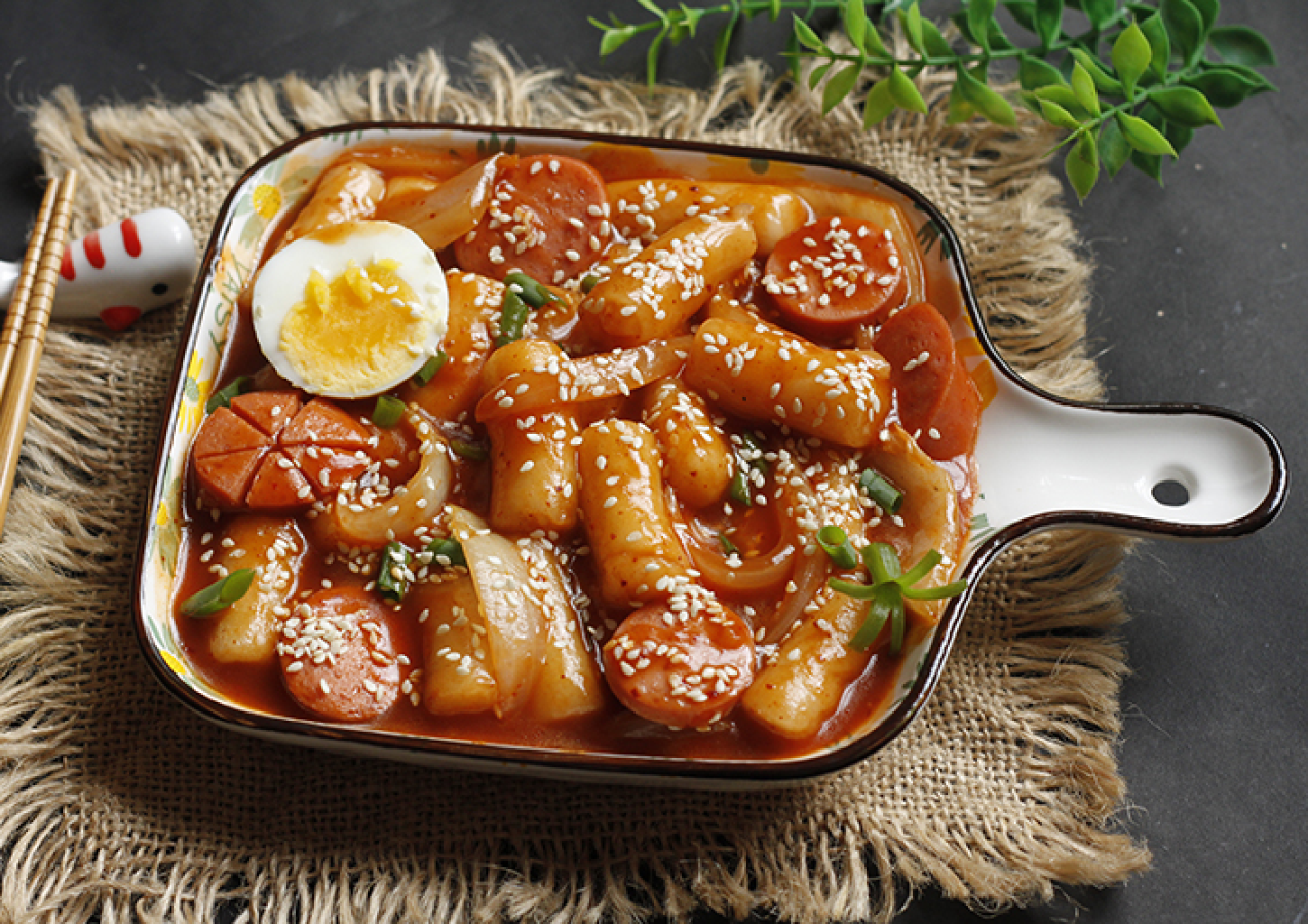 TOKBOKKI – MÓN ĂN TRUYỀN THỐNG QUEN THUỘC